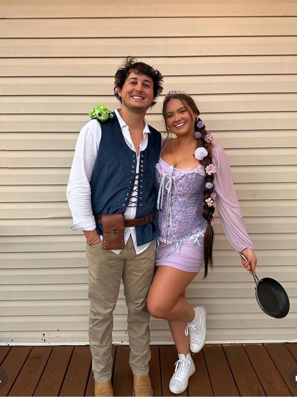 Couples Rapunzel costume 💖💚